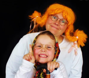 Illustration atelier de théâtre parents enfants - Aux 1ères loges - Virelade