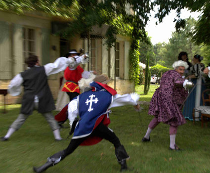 Photo de la troupe de théâtre de capes et d'épées Les Lames de Montesquieu - Festival Aux 1ères Loges - Les Loges Virelartdaise