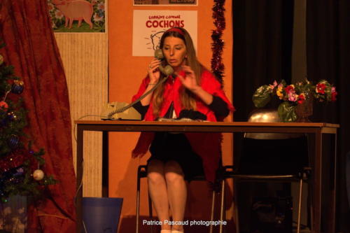 Le pere Noel est une ordure Compagnies Academie des Arts Aux 1eres Loges Les Loges Virelartdaise 2023 (1)