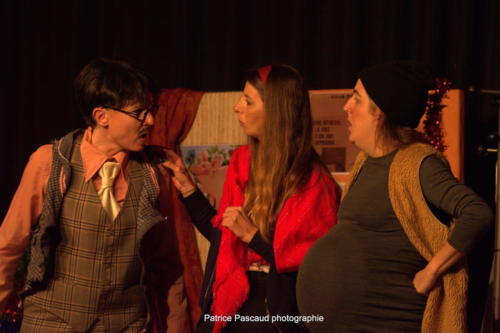 Le pere Noel est une ordure Compagnies Academie des Arts Aux 1eres Loges Les Loges Virelartdaise 2023 (15)