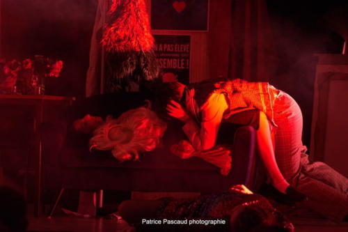 Le pere Noel est une ordure Compagnies Academie des Arts Aux 1eres Loges Les Loges Virelartdaise 2023 (42)