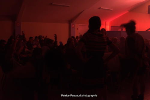 Le pere Noel est une ordure Compagnies Academie des Arts Aux 1eres Loges Les Loges Virelartdaise 2023 (50)