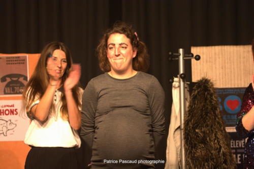 Le pere Noel est une ordure Compagnies Academie des Arts Aux 1eres Loges Les Loges Virelartdaise 2023 (56)