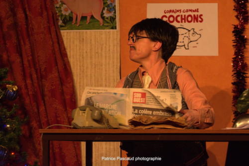 Le pere Noel est une ordure Compagnies Academie des Arts Aux 1eres Loges Les Loges Virelartdaise 2023 (9)