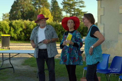 Festival Aux 1eres Loges 2024 Les Loges Virelartdaise Virelade Piece a Mourir Debout (1)