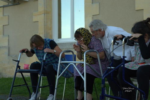 Festival Aux 1eres Loges 2024 Les Loges Virelartdaise Virelade Piece a Mourir Debout (15)