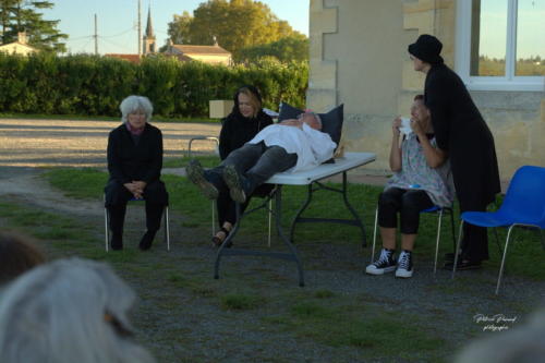 Festival Aux 1eres Loges 2024 Les Loges Virelartdaise Virelade Piece a Mourir Debout (3)