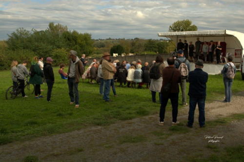 Festival Aux 1eres Loges 2024 Les Loges Virelartdaise Virelade Stands Benevoles (1)