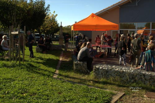 Festival Aux 1eres Loges 2024 Les Loges Virelartdaise Virelade Stands Benevoles (15)