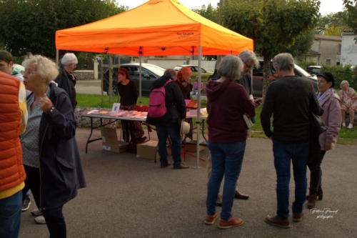 Festival Aux 1eres Loges 2024 Les Loges Virelartdaise Virelade Stands Benevoles (3)