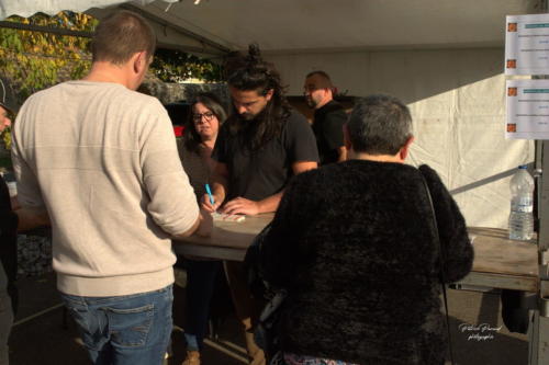 Festival Aux 1eres Loges 2024 Les Loges Virelartdaise Virelade Stands Benevoles (7)