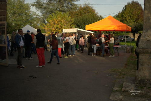 Festival Aux 1eres Loges 2024 Les Loges Virelartdaise Virelade Stands Benevoles (9)