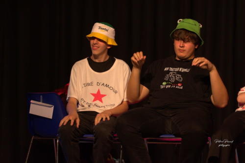 Festival Aux 1eres Loges 2024 Les Loges Virelartdaise Virelade Voyage en Absurdie (14)