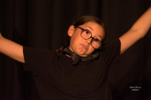 Festival Aux 1eres Loges 2024 Les Loges Virelartdaise Virelade Voyage en Absurdie (3)