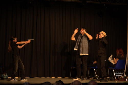 Festival Aux 1eres Loges 2024 Les Loges Virelartdaise Virelade Voyage en Absurdie (30)