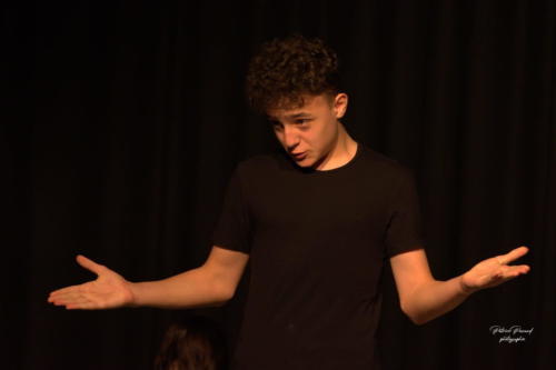 Festival Aux 1eres Loges 2024 Les Loges Virelartdaise Virelade Voyage en Absurdie (7)