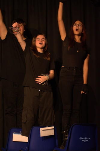 Festival Aux 1eres Loges 2024 Les Loges Virelartdaise Virelade Voyage en Absurdie (8)