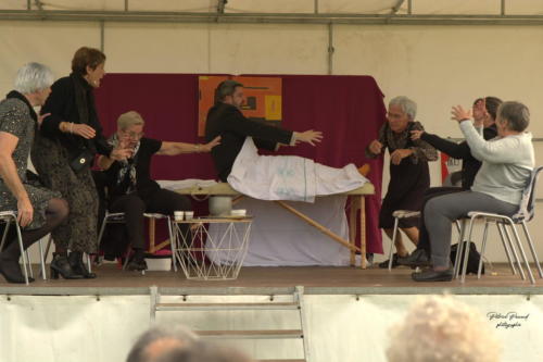 Festival Aux 1eres Loges Les Loges Virelartdaise Virelade La veillee funebre (16)