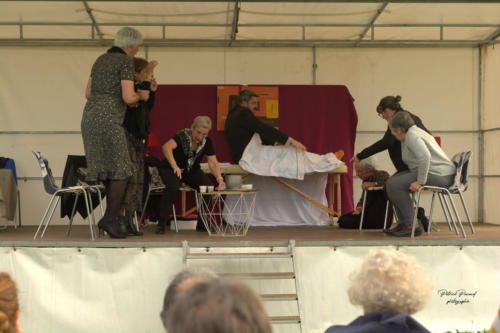 Festival Aux 1eres Loges Les Loges Virelartdaise Virelade La veillee funebre (17)