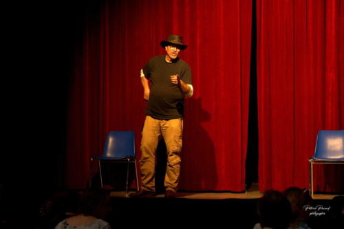 Festival Aux 1eres Loges 2024 Les Loges Virelartdaise Virelade Virginie toujours celibataire (1)