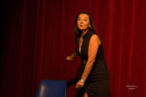 Festival Aux 1eres Loges 2024 Les Loges Virelartdaise Virelade Virginie toujours celibataire (14)