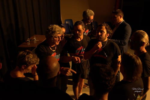 Aux-1eres-Loges-Les-Loges-Virelart-daise-Le-plus-grand-Cabaret-du-Monde-de-Virelade (2)