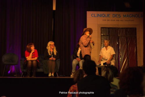 Festival Aux 1eres Loges 2023 Et Dieu Crea les fans Les Loges Virelartdaise (11)