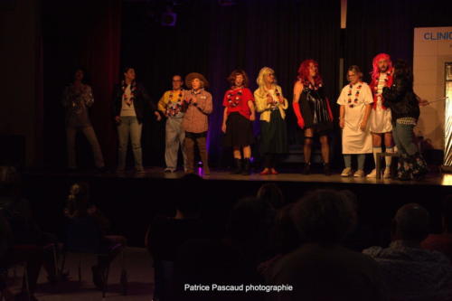 Festival Aux 1eres Loges 2023 Et Dieu Crea les fans Les Loges Virelartdaise (56)