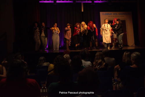 Festival Aux 1eres Loges 2023 Et Dieu Crea les fans Les Loges Virelartdaise (57)