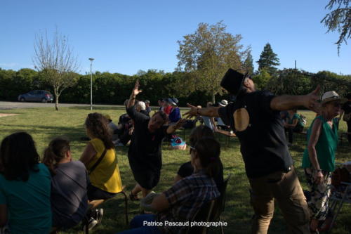 Festival Aux 1eres Loges 2023 Les Loges Virelartdaise Stands et Benevoles (11)