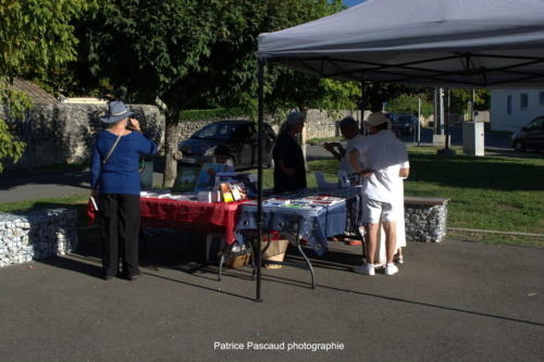Festival Aux 1eres Loges 2023 Les Loges Virelartdaise Stands et Benevoles (15)