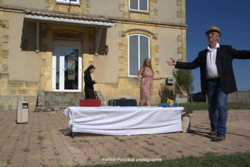 Festival Aux 1eres Loges 2023 Les Loges Virelartdaise Le train de la voie 6 (14)