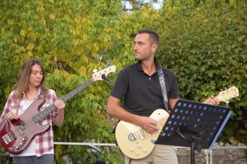 Scene d ete Virelade 2025 Les Loges Virelart daise Concert Acousteel Gang (14)