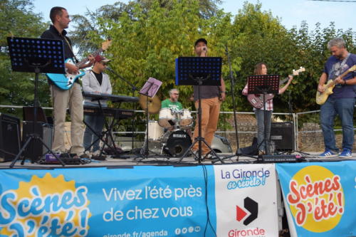 Scene d ete Virelade 2025 Les Loges Virelart daise Concert Acousteel Gang (2)