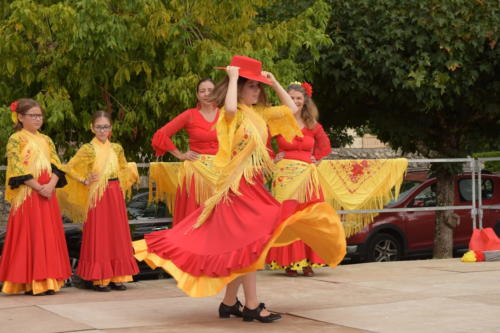 Scènes d ete 2025 Virelade Les Loges Virelart daise danses espagnoles (12)