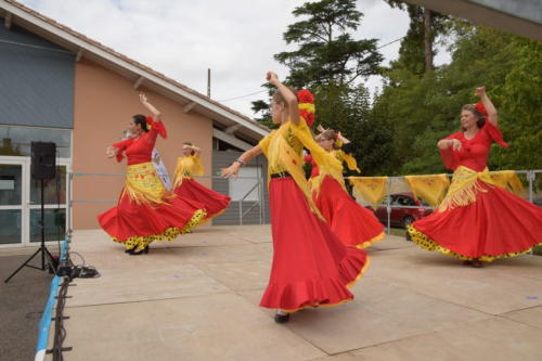 Scènes d ete 2025 Virelade Les Loges Virelart daise danses espagnoles (6)