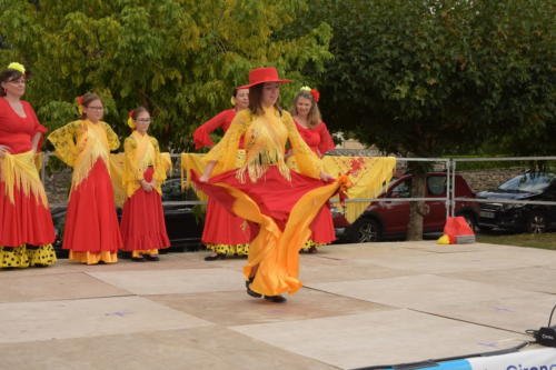 Scènes d ete 2025 Virelade Les Loges Virelart daise danses espagnoles (8)