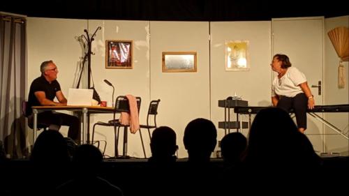 Sur le marché par Volancia Festival Théâtre Aux 1ères Loges Les Loges Virelart'daise - 01 (23)