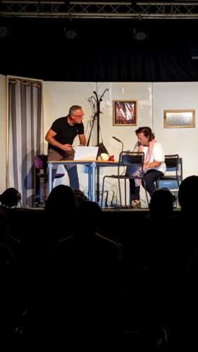 Sur le marché par Volancia Festival Théâtre Aux 1ères Loges Les Loges Virelart'daise - 01 (71)