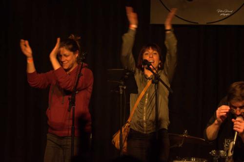 Le public sur la scène