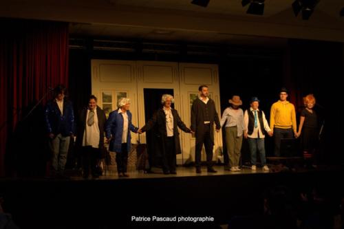 Ecole de théâtre Thalie, pièce Paroles; Paroles au Festival Aux 1ères Loges - Les Loges Virelart'daise 35