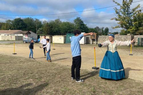 Troupe de Théâtre de Cape et d'épées, Les Lames de Montesquieu au Festival Aux 1ères Loges - Les Loges Virelart'daise 5