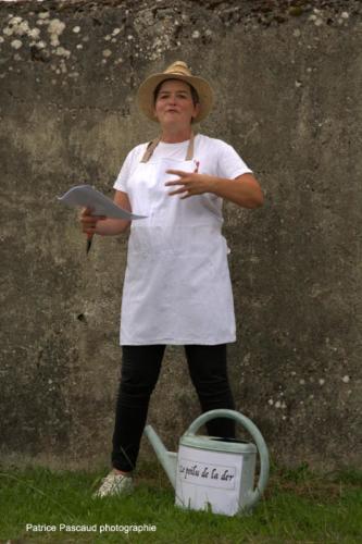 Troupe de Théâtre de déambulation Atelier des 2 rives - Festival Aux 1ères Loges - Les Loges Virelart'daise 3