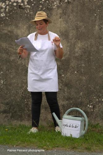 Troupe de Théâtre de déambulation Atelier des 2 rives - Festival Aux 1ères Loges - Les Loges Virelart'daise 4