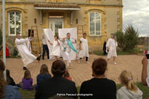 Troupe de Théâtre Les Sans Scène Fixe, pièce Le Barbouillé au Festival Aux 1ères Loges - Les Loges Virelart'daise 11