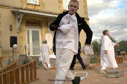 Troupe de Théâtre Les Sans Scène Fixe, pièce Le Barbouillé au Festival Aux 1ères Loges - Les Loges Virelart'daise 20