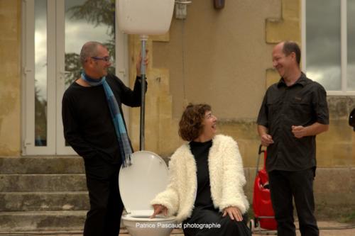 Troupe de Théâtre Les Sans Scène Fixe, pièce SANKEUNITET au Festival Aux 1ères Loges - Les Loges Virelart'daise 9