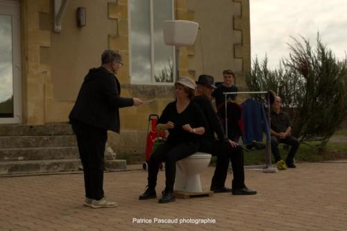 Troupe de Théâtre Les Sans Scène Fixe, pièce SANKEUNITET au Festival Aux 1ères Loges - Les Loges Virelart'daise