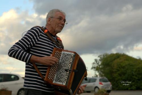 Alain Ruiz à la Guinguette - Les Loges Virelart'daise - Photo 2