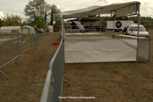 Installation en cours du Festival Musica Vir'Live de Virelade